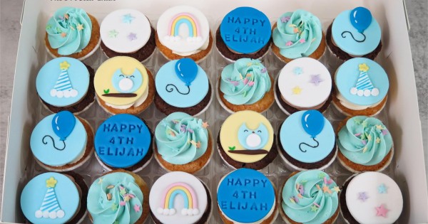 birthday-mini-cupcakes